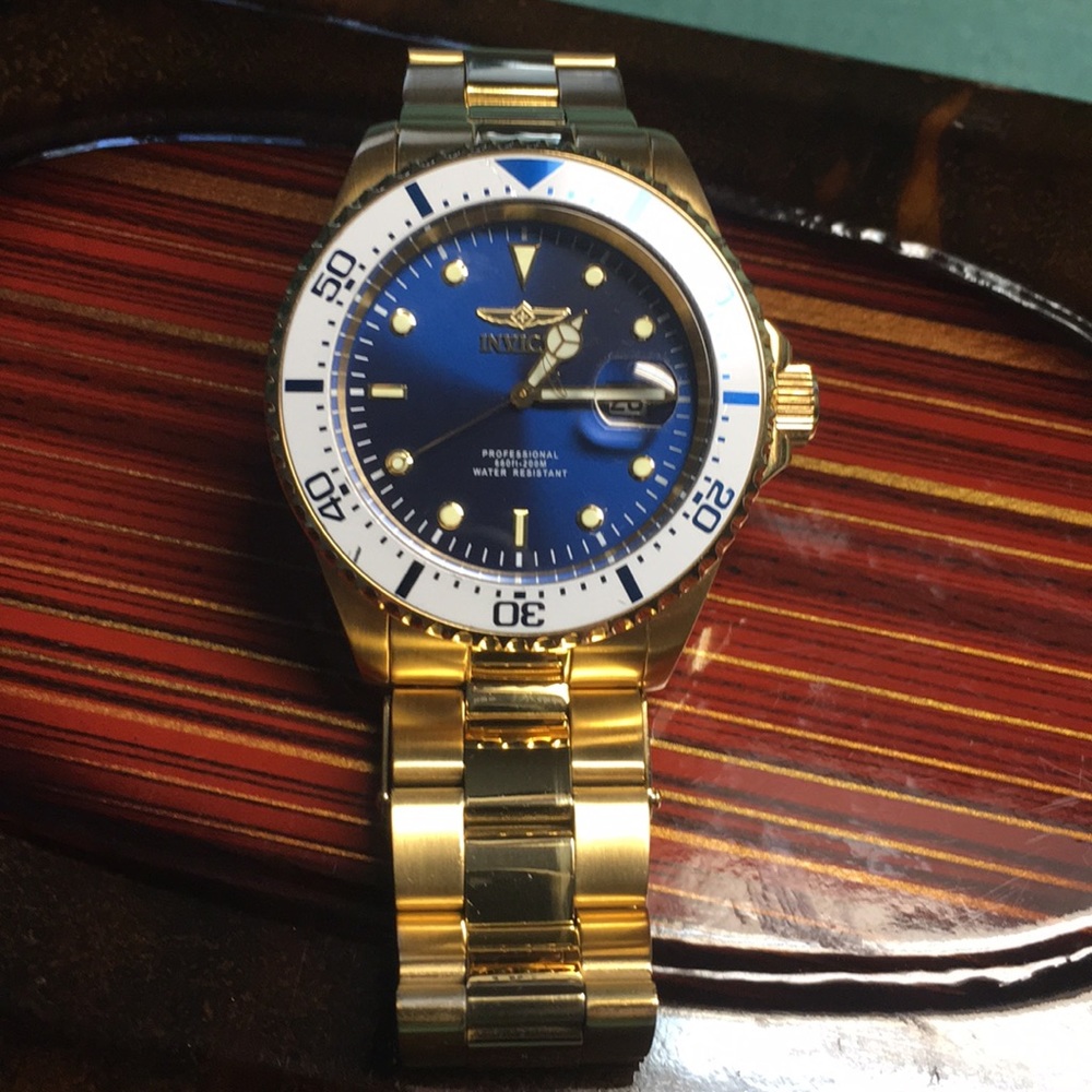 Men’s luxury watch, good condition barely worn.***
